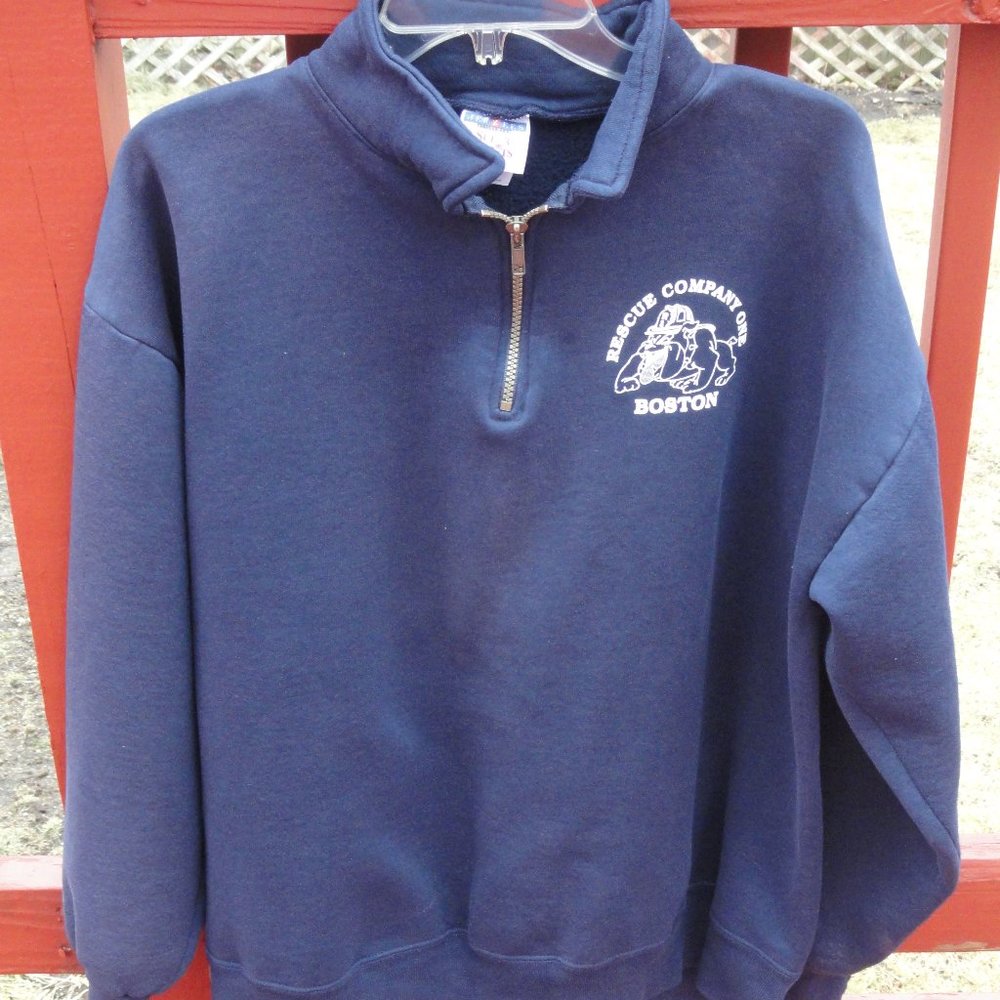 Boston Rescue One Bull Dog emblem Light weight pullover 1/4 zip Worn~Fir…